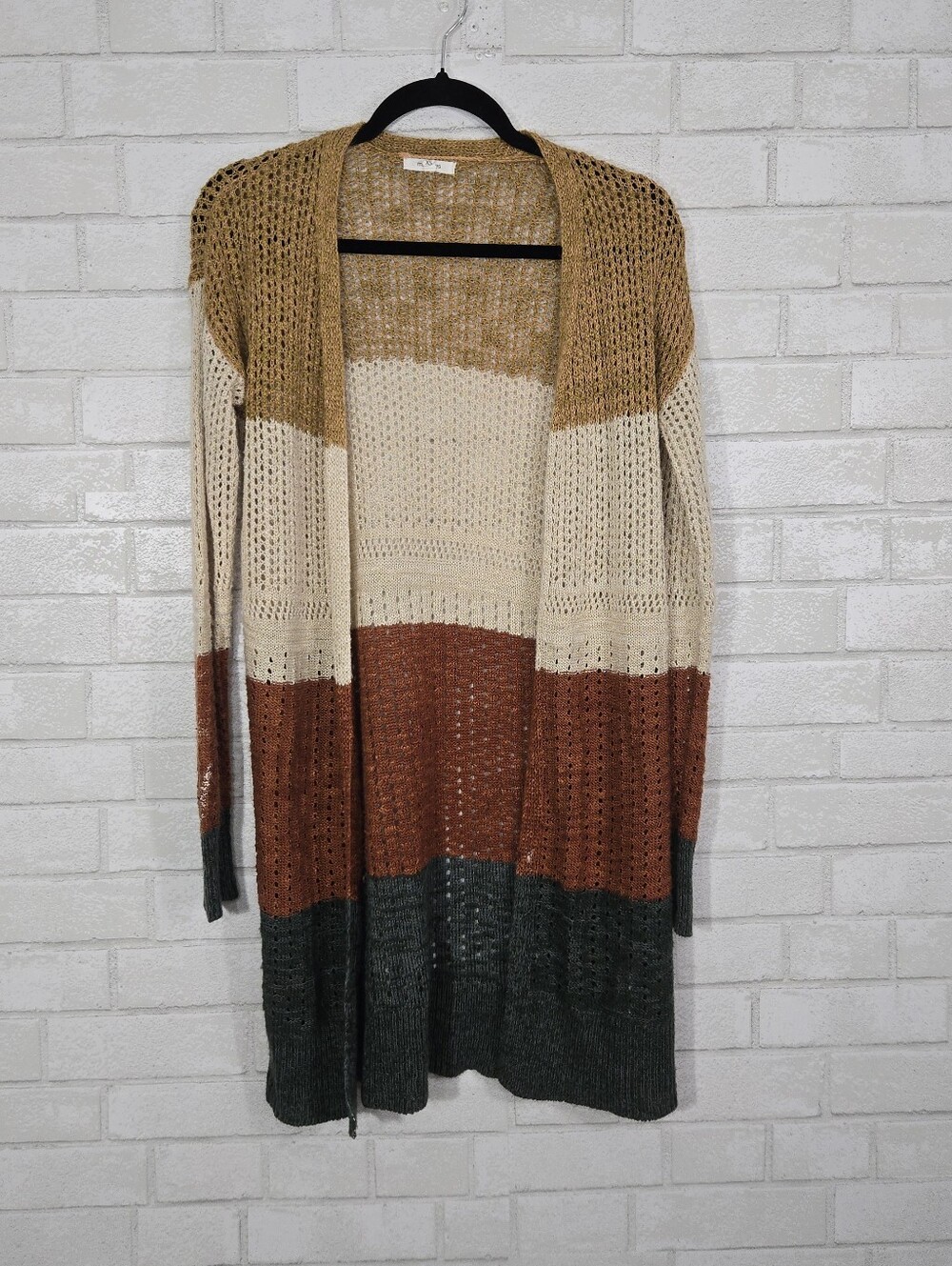 Maurices cardigan‎ sweater